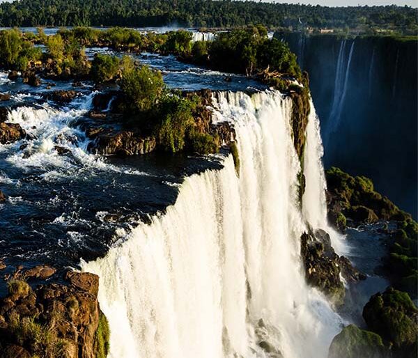 Canvas: Iguazu Majesty - Nature's Spectacle