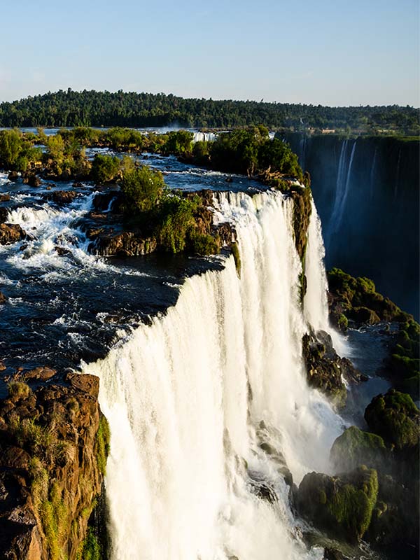 Canvas: Iguazu Majesty - Nature's Spectacle