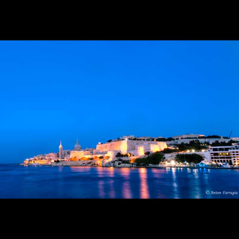 Canvas: Valletta Bastions: Twilight Tranquility