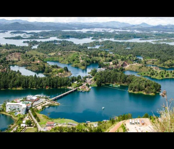 Classic Frame: Guatape Archipelago