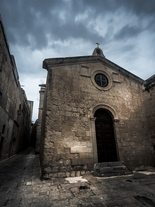 blog mdina church