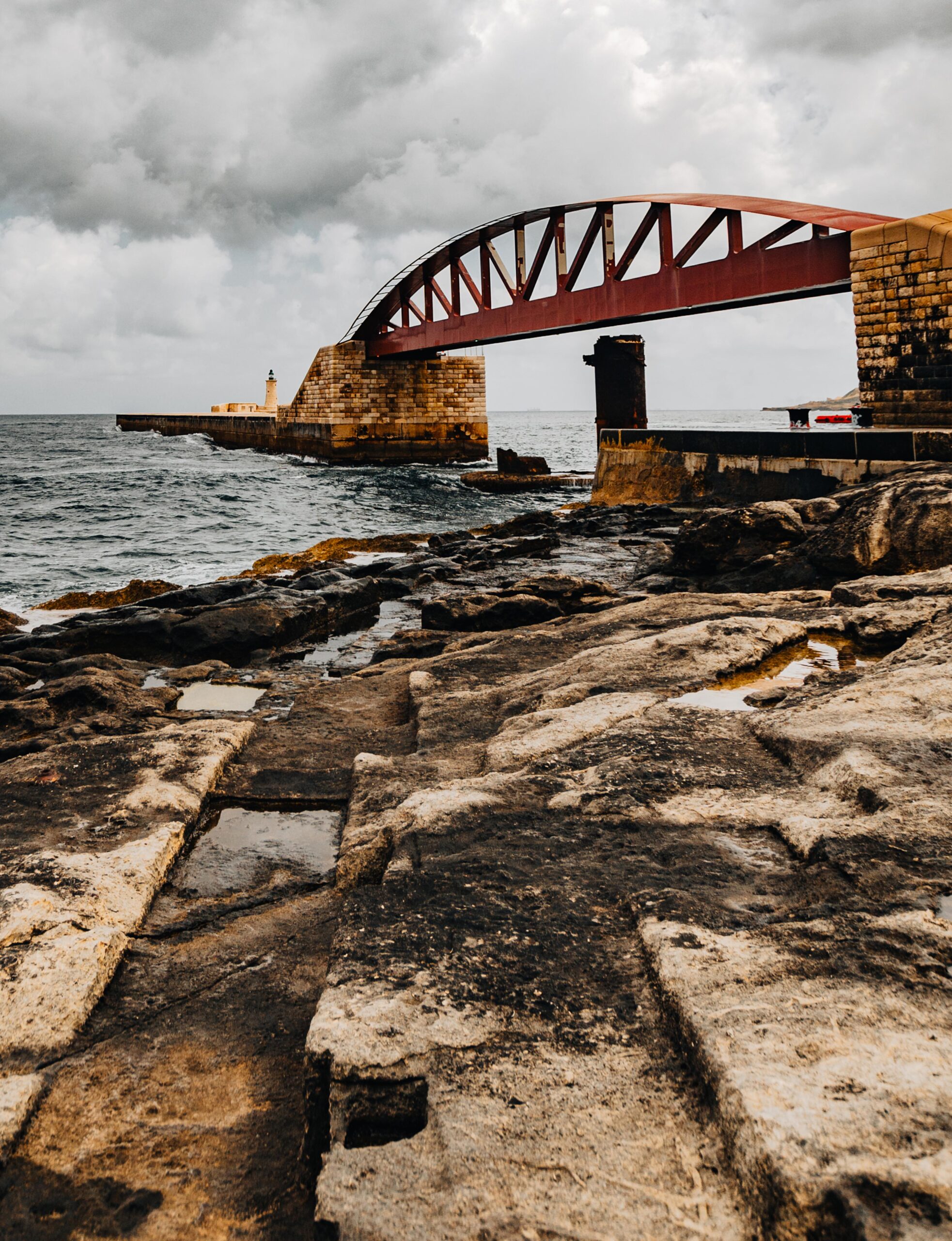 valletta bridge reflection
